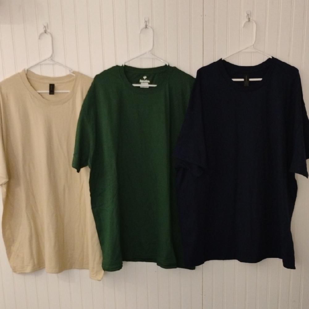 3 Pack Men's Green, Navy, and Beige T-Shirts